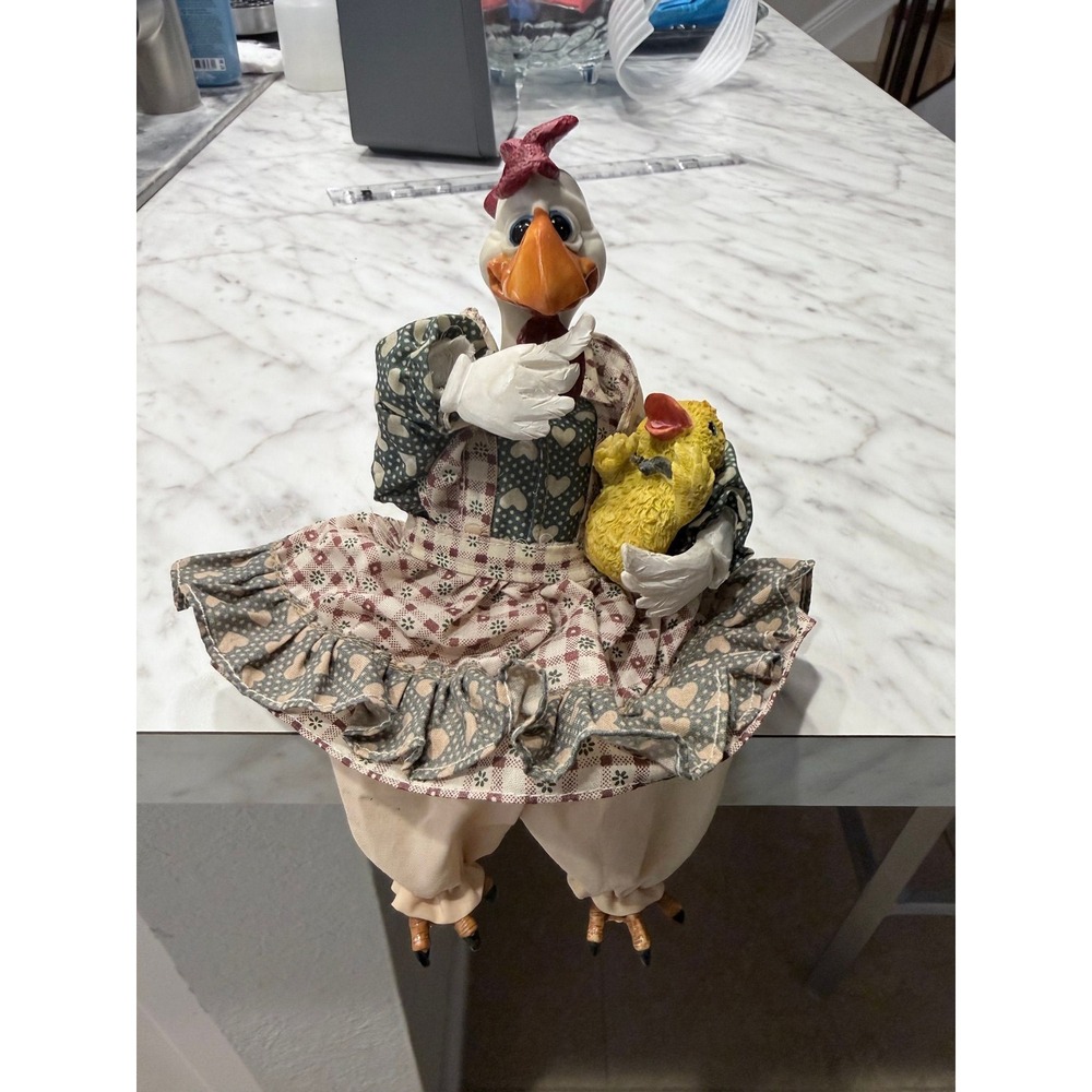 Vintage Country Hen Shelf Sitter Chicken Figurine with Chick Farmhouse Decor